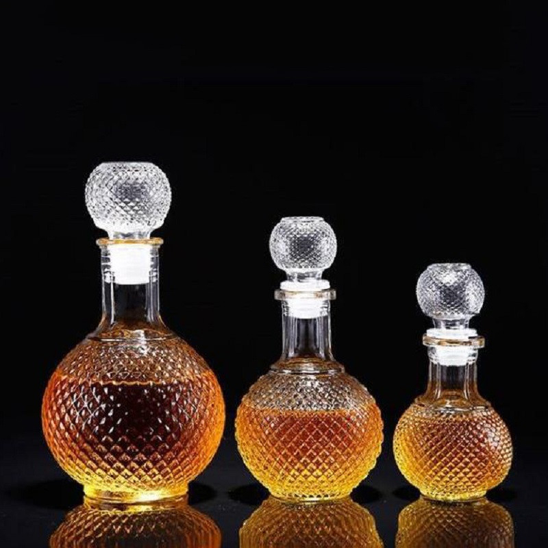 8.8oz Small Liquor Hibiki Crystal Glass Bottles Creative Miniature